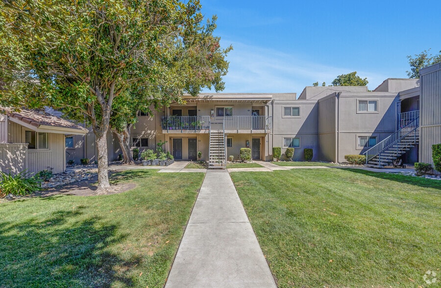 Building Photo - SORRENTO