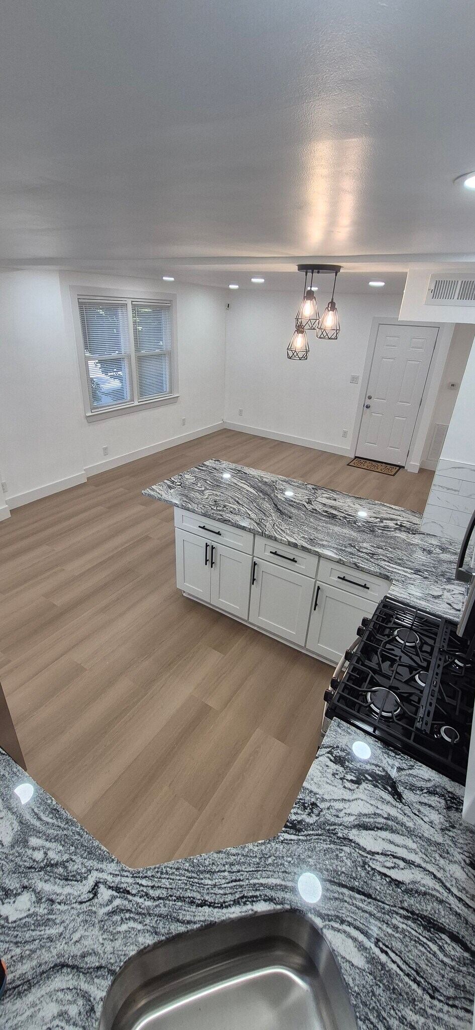 Building Photo - 5575 Ogontz Ave