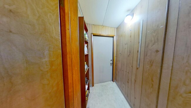 Building Photo - 315 Lincoln Ave