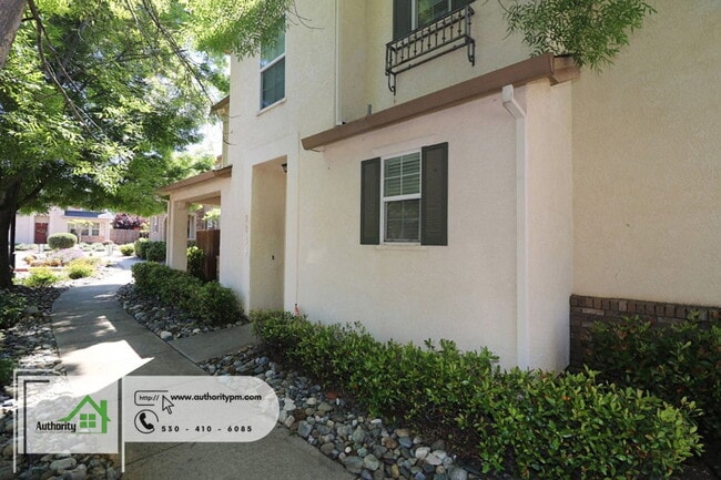 Building Photo - 2359 Shining Star Way