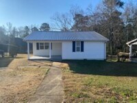 Building Photo - 2 Bedroom 1 bath