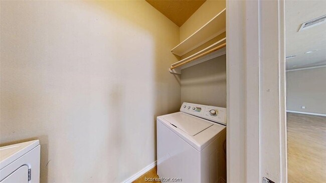 Building Photo - 3406 Cullen Trail