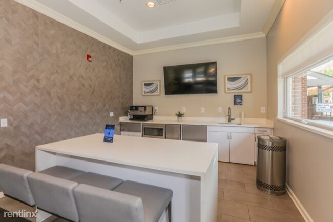 Building Photo - 56 Brownstone Way