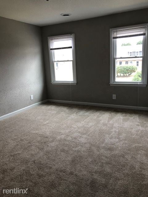 Building Photo - 2 br, 1.5 bath  - 425 Homestead St Apt G