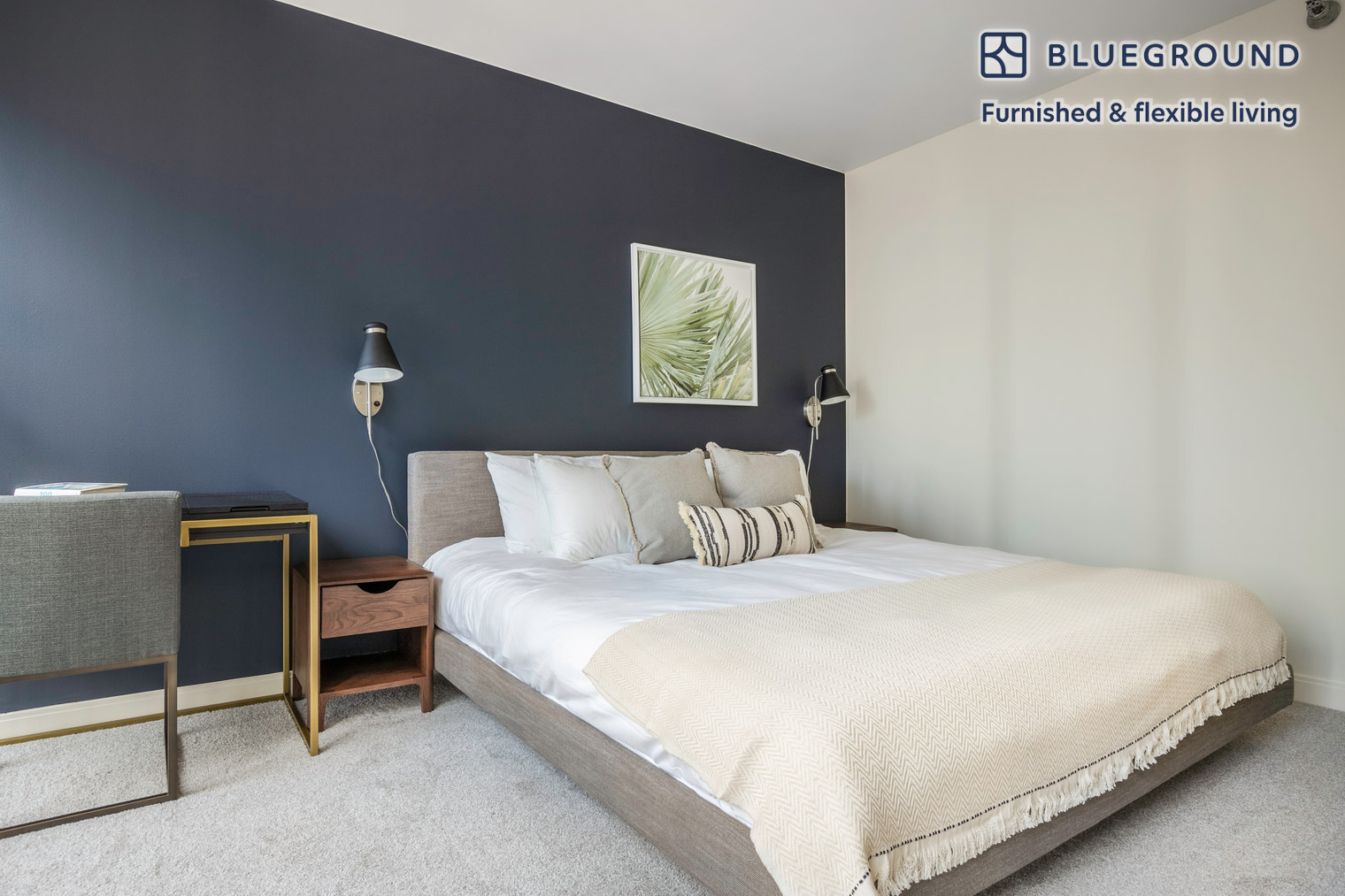 Building Photo - 210 N Wells St