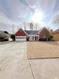 Building Photo - 510 Running Fawn Dr