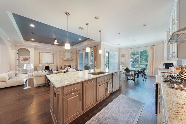 Building Photo - 4204 Stiles Ln