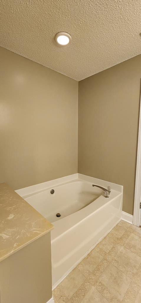 Building Photo - 1159 Shoreland Dr