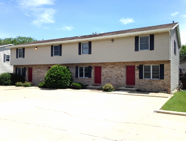 Building Photo - Hershey Townhomes