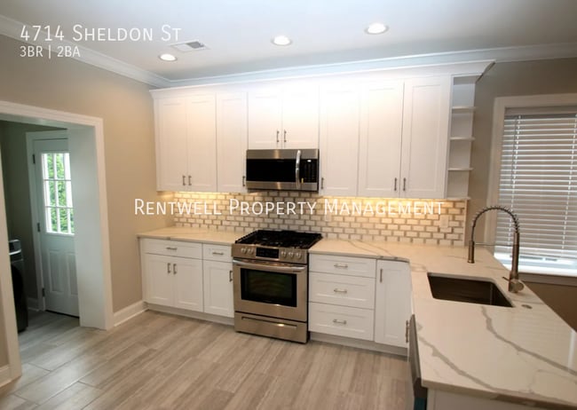 Building Photo - 4714 Sheldon St