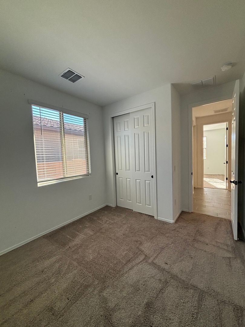 Building Photo - 21334 E Treasure Rd