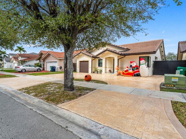 Building Photo - 15805 SW 79th Terrace