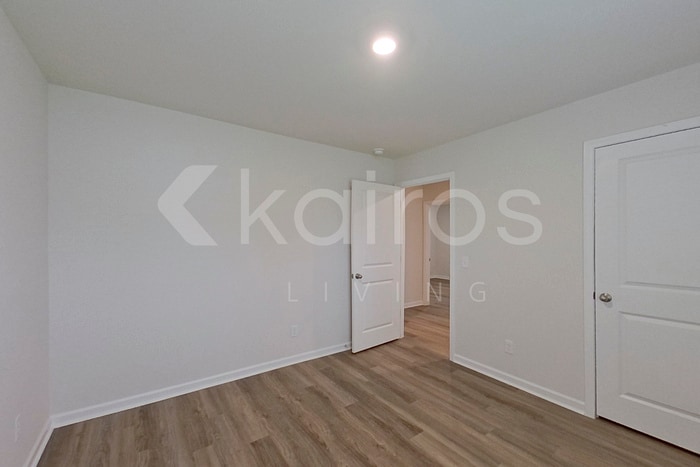 Building Photo - 107 Overstreet Way