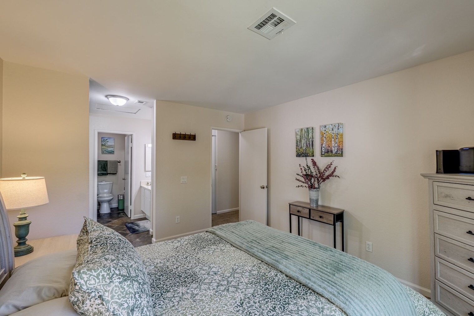 Building Photo - 10710 Dabney Dr
