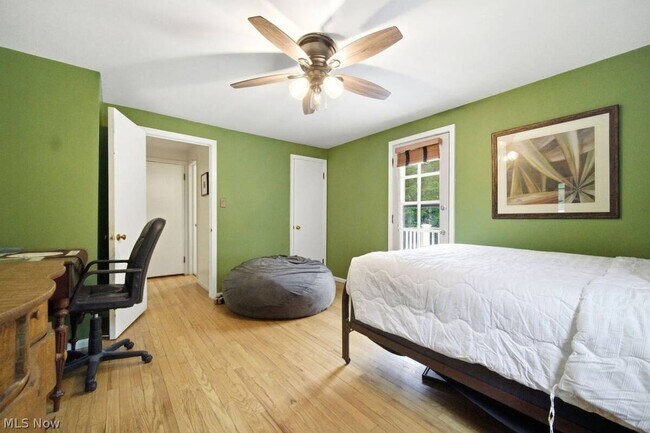 Building Photo - Beautiful 4-Bedroom Brick Colonial in University Heights