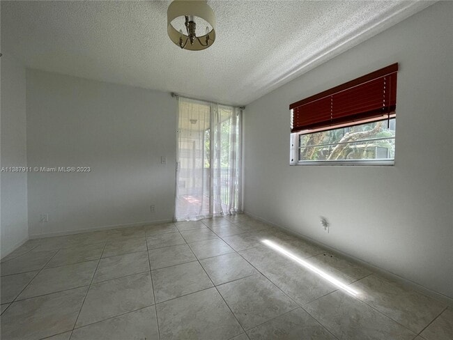Building Photo - 10451 W Broward Blvd