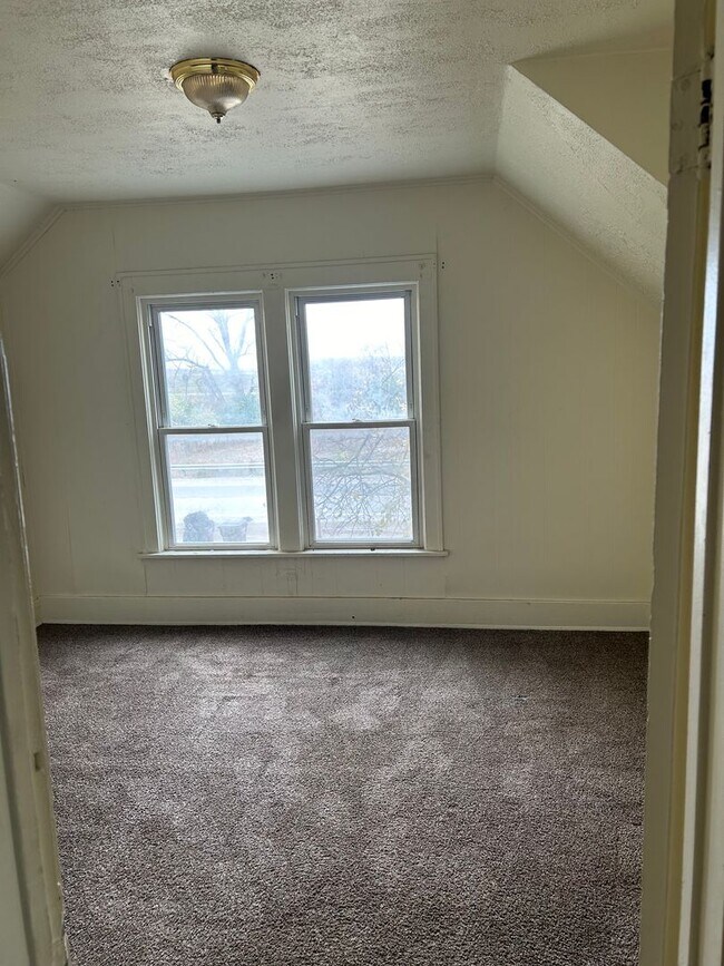 Building Photo - 15286 S Telegraph Rd