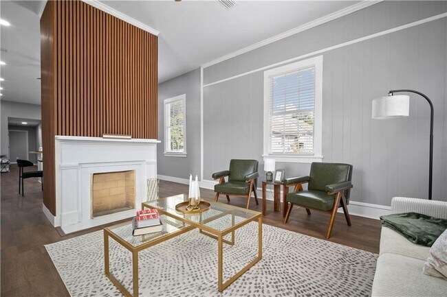 Building Photo - 354 S Dearborn St