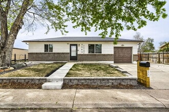 Building Photo - 5543 Atchison St