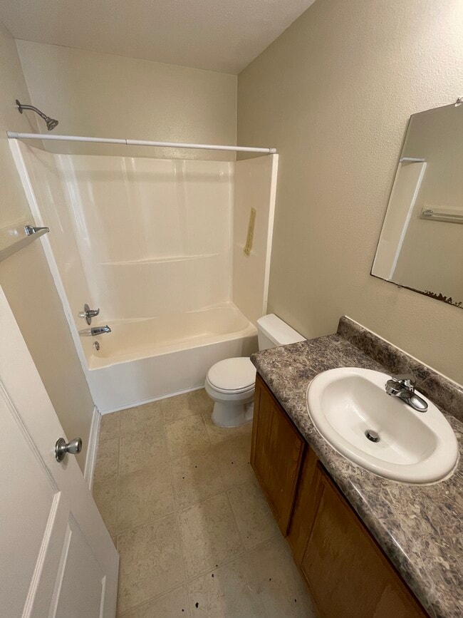 Building Photo - 5315 Cartier Dr