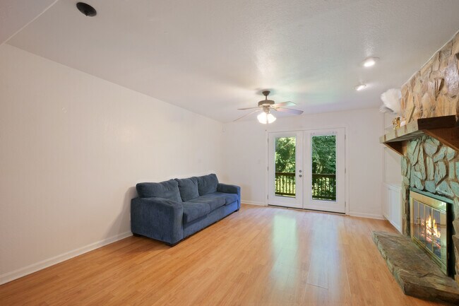Building Photo - 2507 Hidden Cove Ct