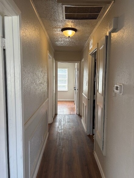 Building Photo - 5530 Lakefield Dr