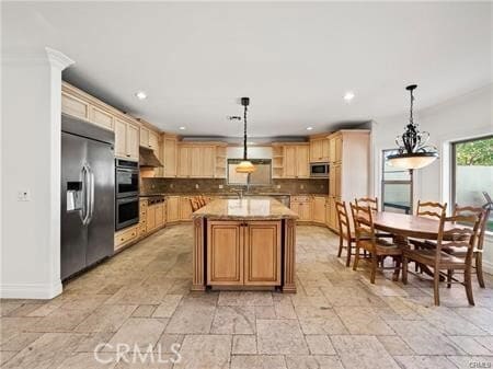 Building Photo - 14739 Hesby St