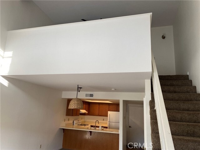 Building Photo - 805 W Grondahl St