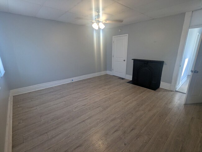 Building Photo - Gorgeous 3 bedroom house!