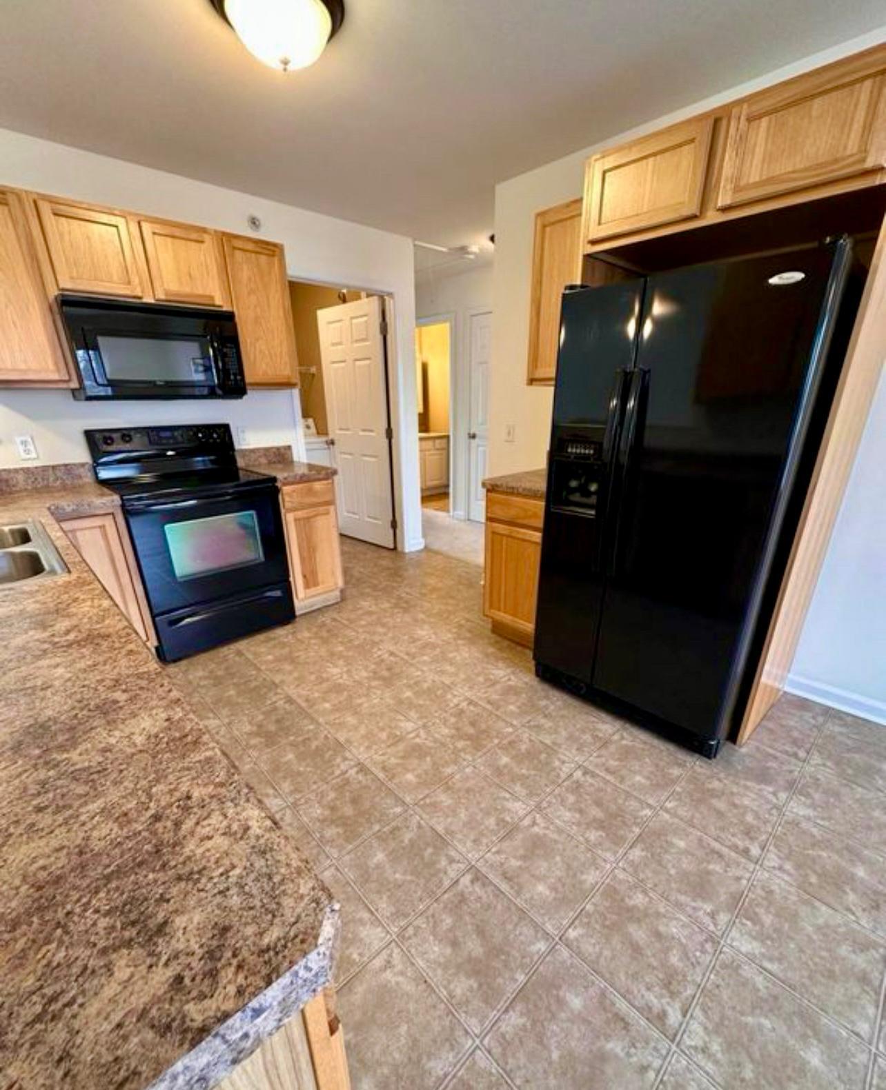 Building Photo - 2000 Curry Rd