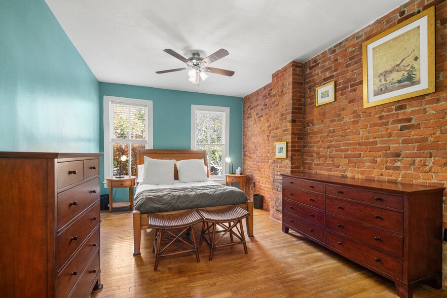 Building Photo - 1408 S Street Northwest-SI ID1047363P