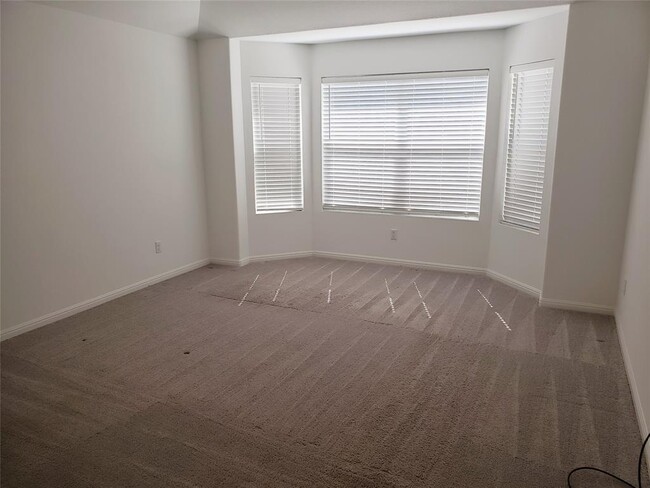 Building Photo - 2629 Bantry Rd