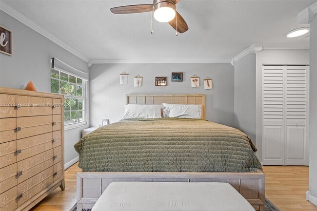 Building Photo - 8351 SW 39th Ct