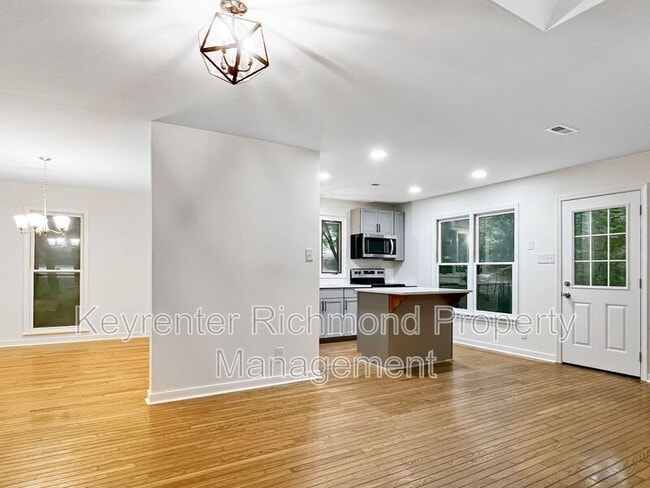 Building Photo - 2112 Autumn Oaks Ln