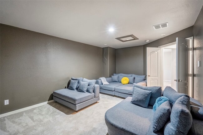 Building Photo - 17603 Fall River Pass Ct