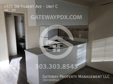 Building Photo - 4925 SW Filbert Ave