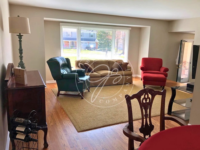 Building Photo - Beautiful 4-Bedroom Home in Lincoln Wood –...