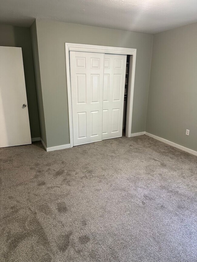 Building Photo - 205 Wildwood Terrace