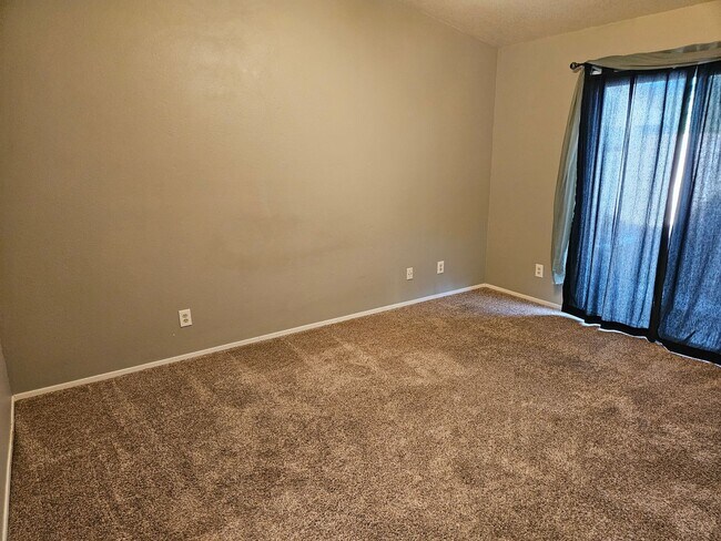 Building Photo - 221 Rector Ln
