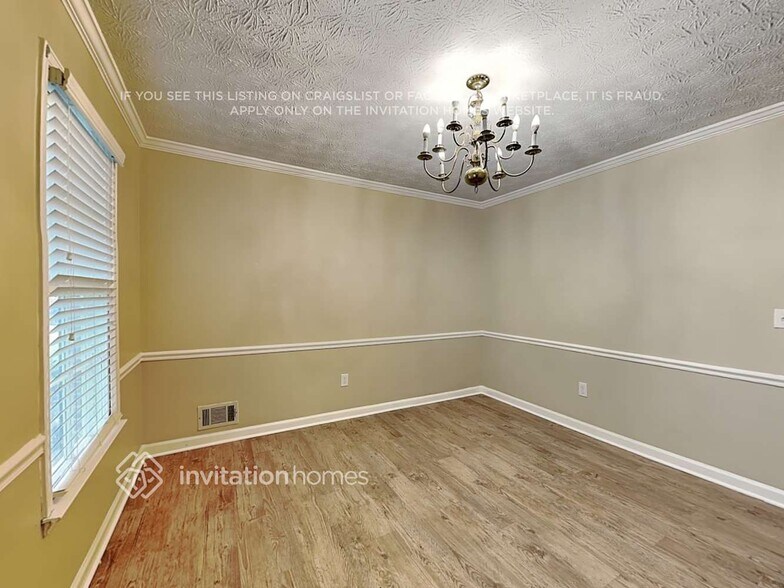 Building Photo - 4524 Queen Anne Ct SE
