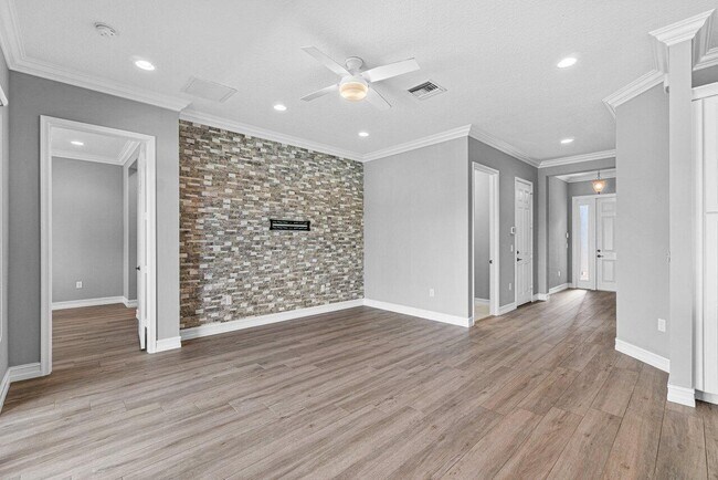 Building Photo - 14131 Rock Salt Rd