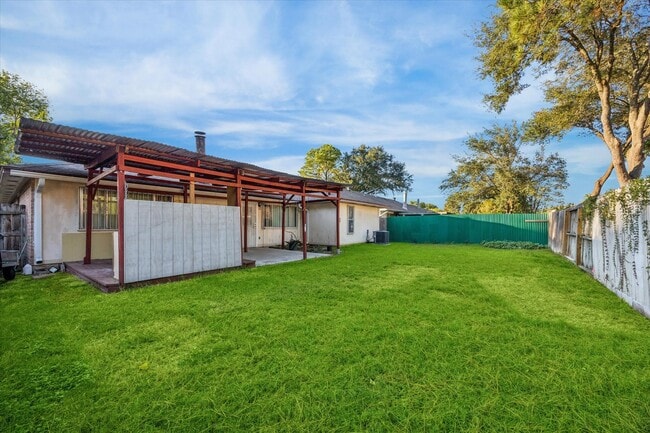 Building Photo - 3615 Kingston Vale Dr