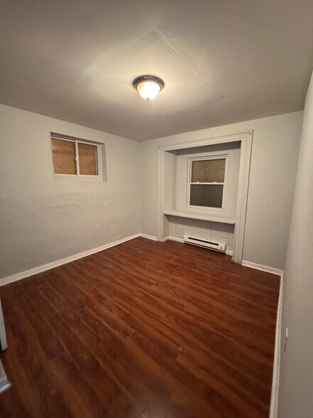 Building Photo - 2121 N 22nd St