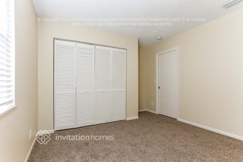 Building Photo - 4131 Ixora Ct S