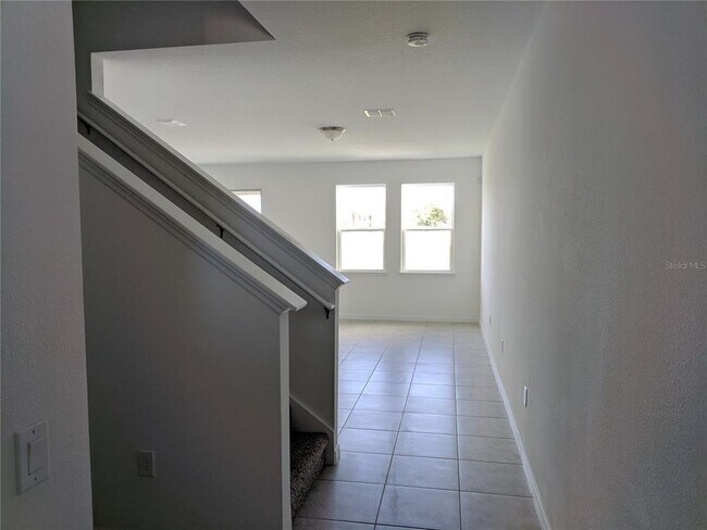 Building Photo - 15355 Willow Arbor Cir