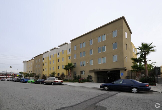Building Photo - Mariposa Place