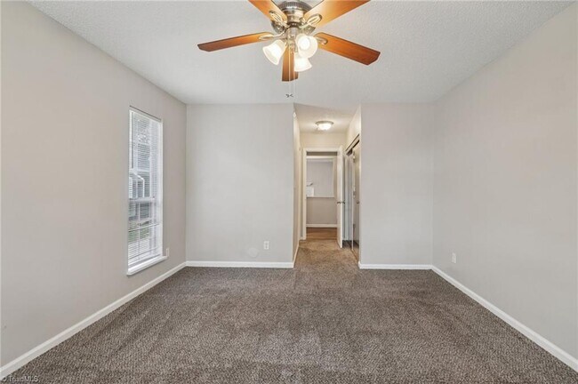 Building Photo - 3221 Pipers Way