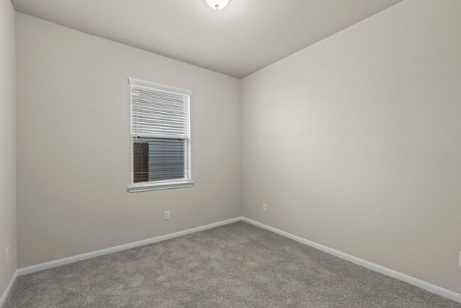 Building Photo - 10419 Astor Pt Trl