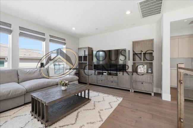 Building Photo - Unparalleled Executive Luxury Rental Home in Gated Community