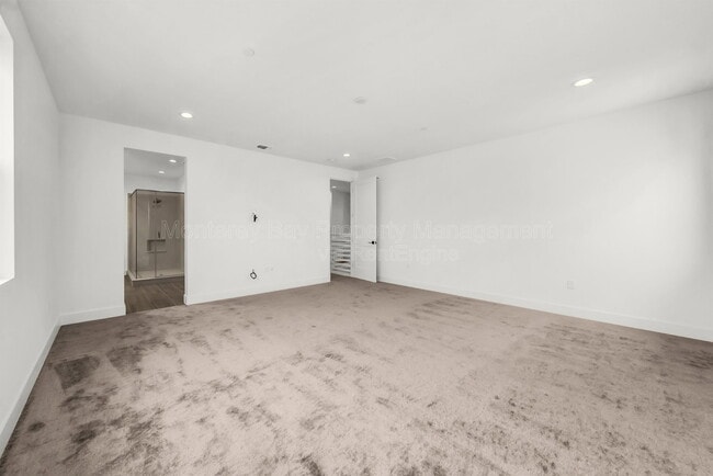 Building Photo - 111 Sea Shell Ave